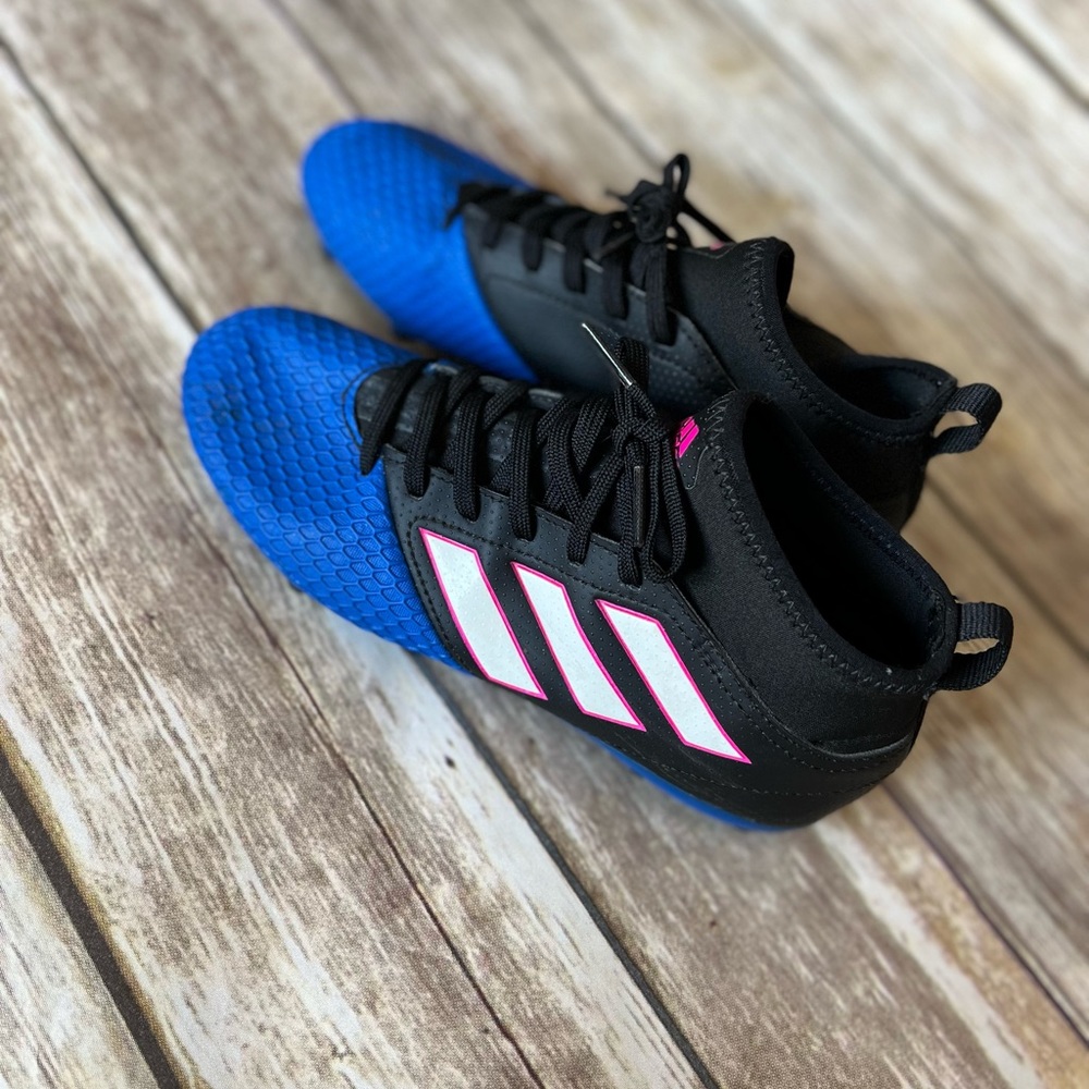 ⚽️Kids Soccer Cleats⚽️